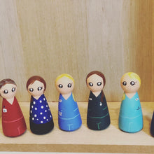 Load image into Gallery viewer, Peg Doll Frame